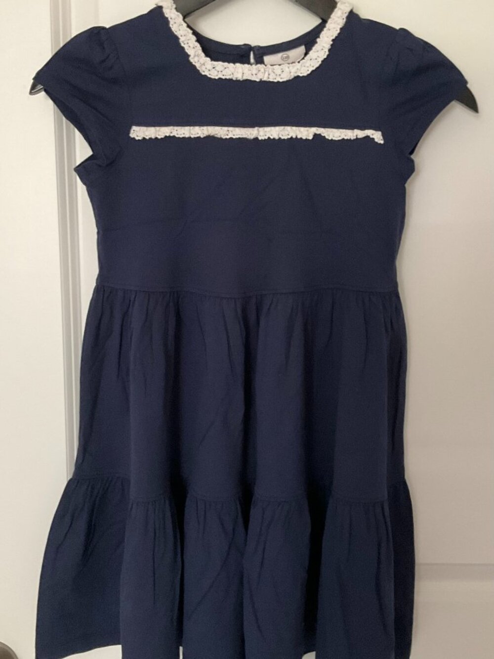 Hanna Andersson Tiered Dress with Crochet Trim. Size  110 (US 5). Navy White.